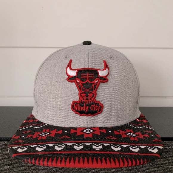 5/$25 New Era Chicago Bulls Snap Back - Picture 1 of 8